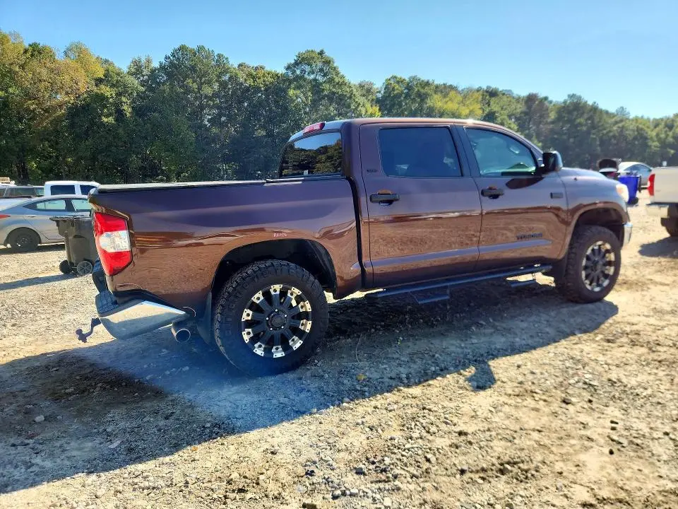 2017 TOYOTA TUNDRA SR5  
