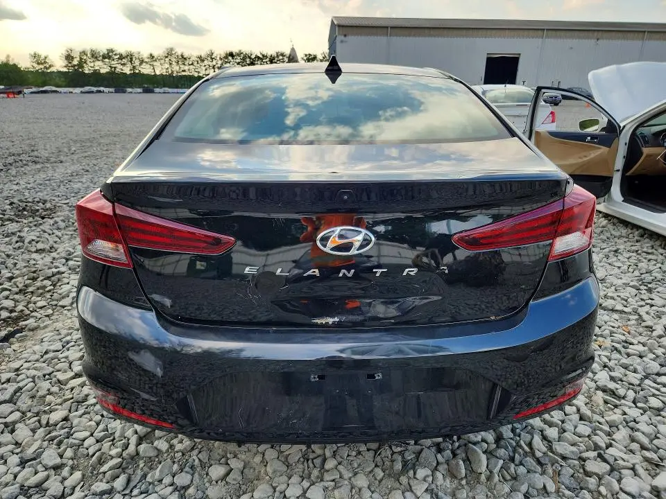 2019 HYUNDAI ELANTRA SEL  