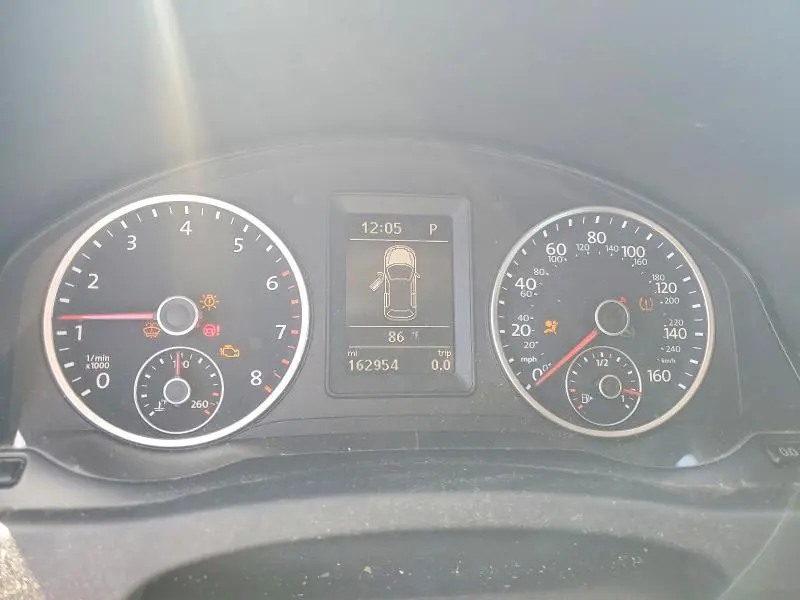 2016 VOLKSWAGEN TIGUAN S  