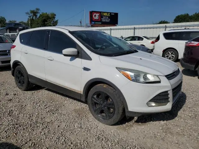 2016 FORD ESCAPE SE  