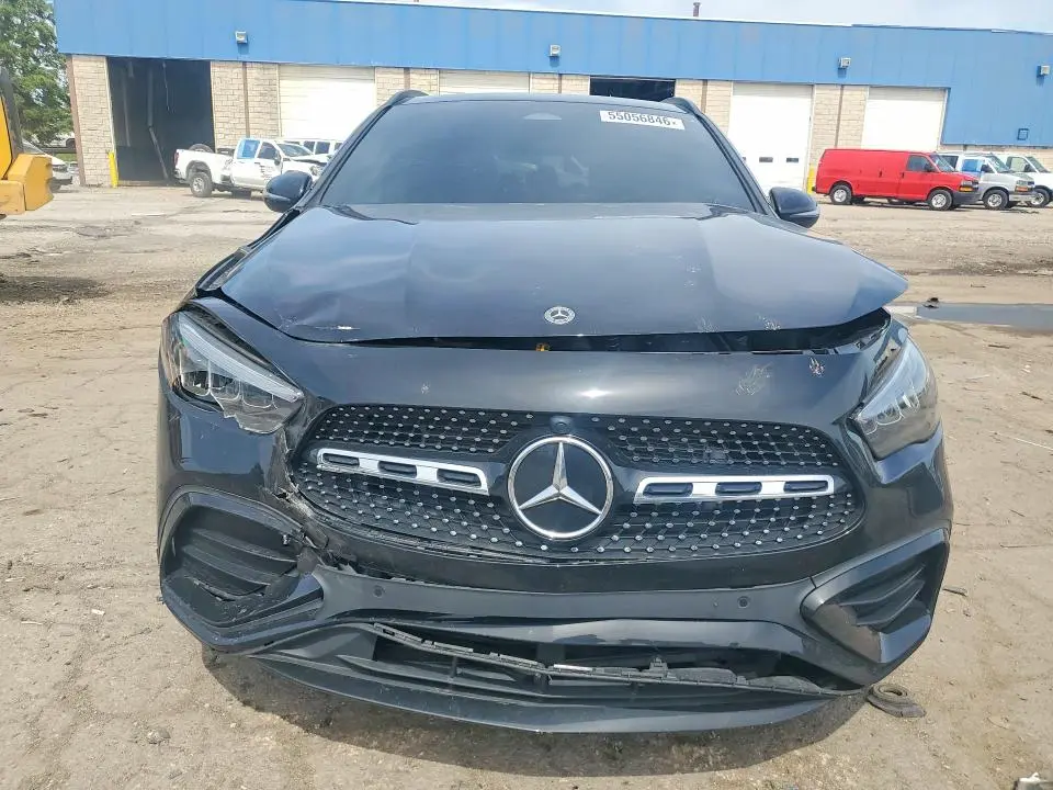 2025 MERCEDES-BENZ GLA 250  