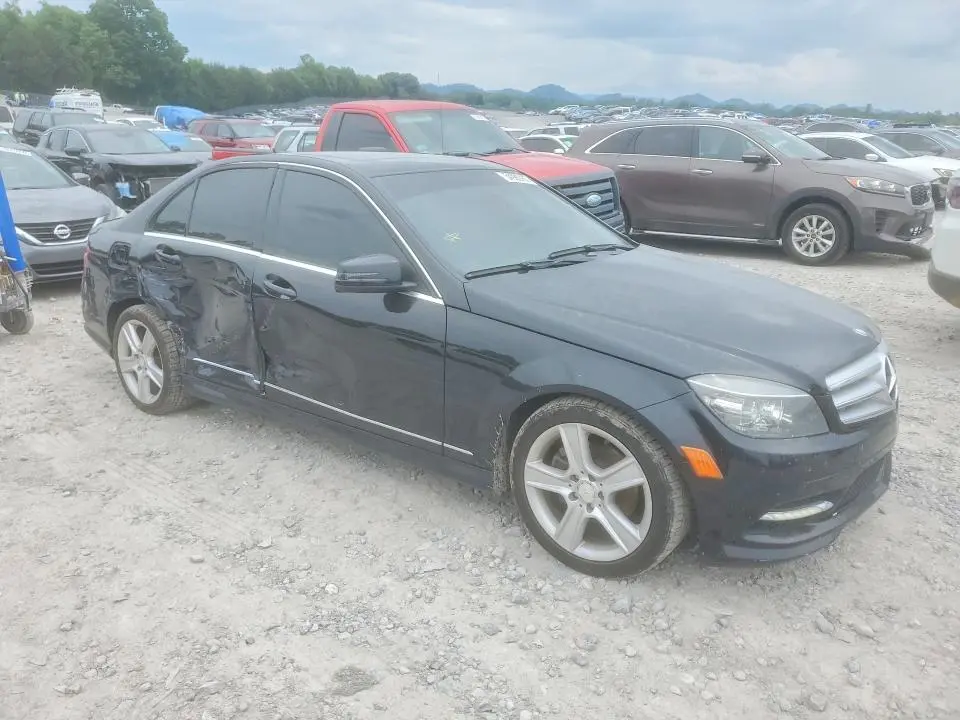 2011 MERCEDES-BENZ C 300  