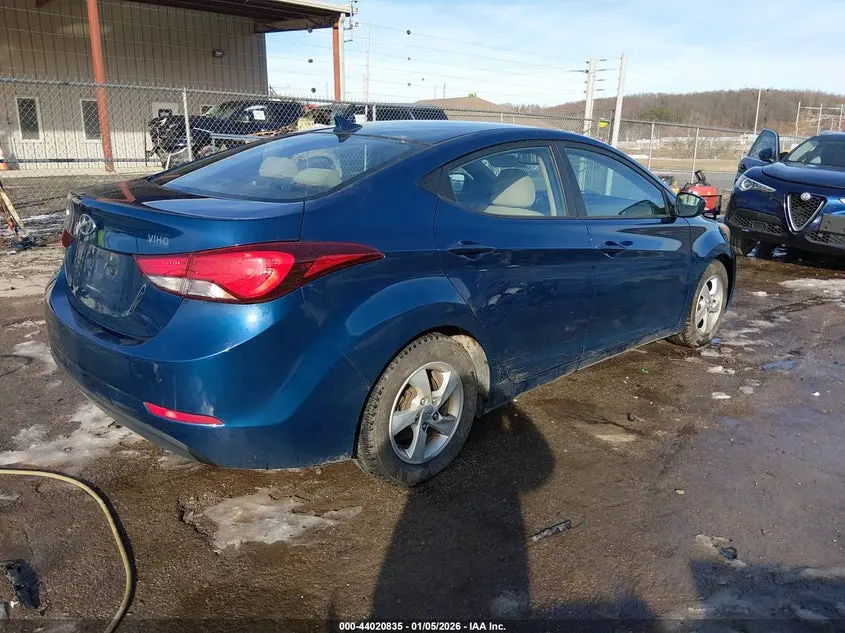 2015 HYUNDAI ELANTRA SE
