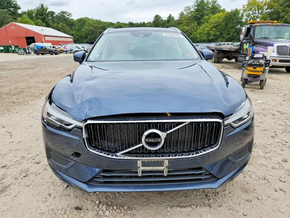 2020 VOLVO XC60 T5 MOMENTUM  