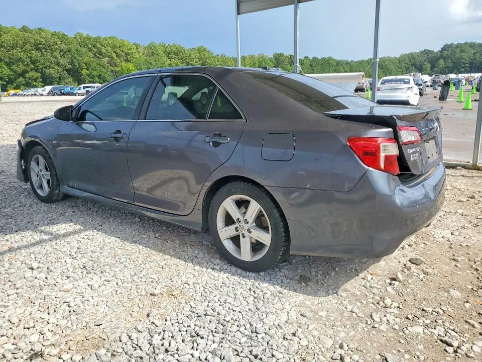 2014 TOYOTA CAMRY SE  