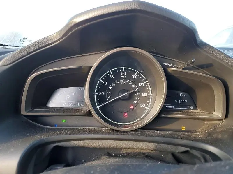 2017 MAZDA 3 TOURING  