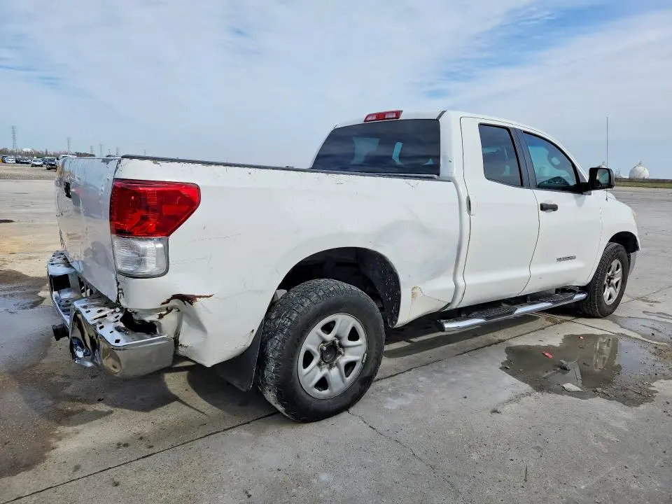 2013 TOYOTA TUNDRA DOUBLE CAB SR5  