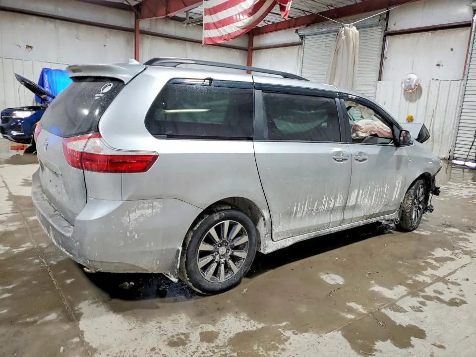 2019 TOYOTA SIENNA XLE PREMIUM 7-PASSENGER  