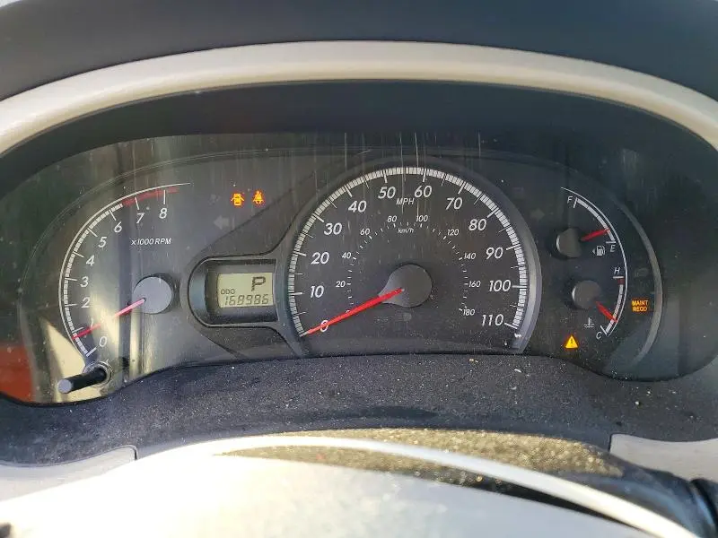 2013 TOYOTA SIENNA LE  