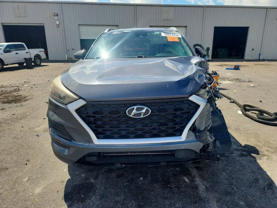 2019 HYUNDAI TUCSON SEL  