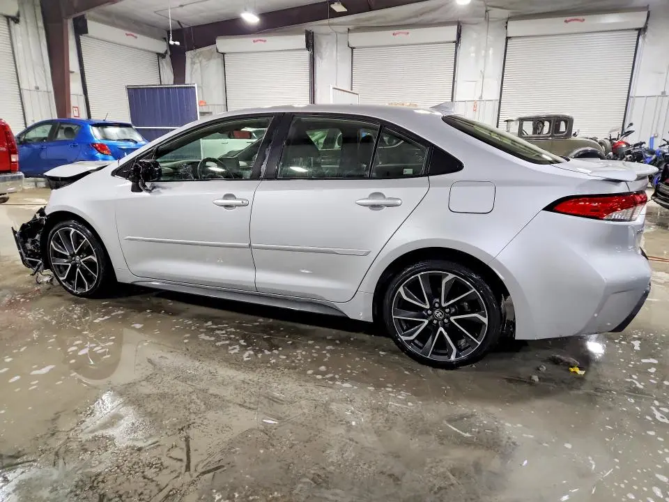 2022 TOYOTA COROLLA SE  