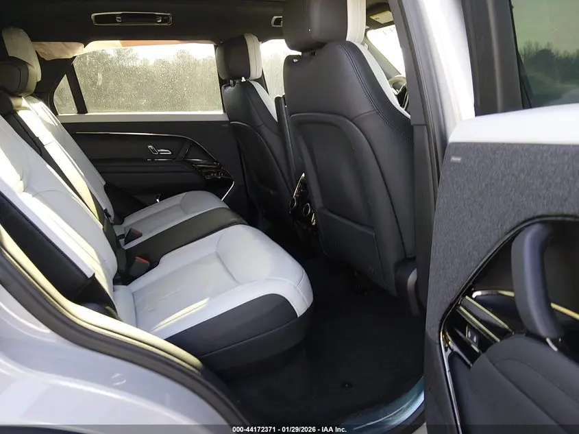 2025 LAND ROVER RANGE ROVER SPORT P400 DYNAMIC SE