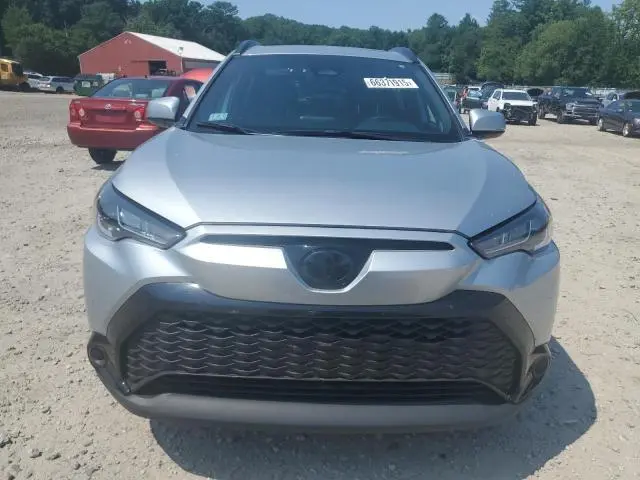 2024 TOYOTA COROLLA CROSS SE  