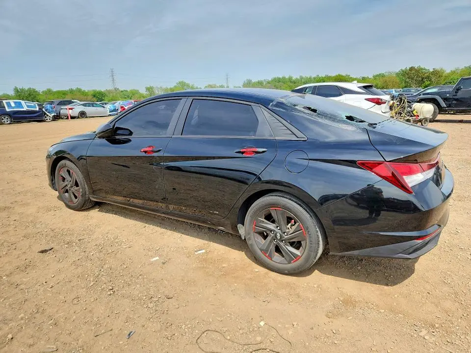 2023 HYUNDAI ELANTRA SEL  