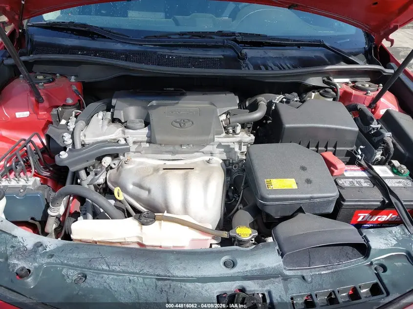 2014 TOYOTA CAMRY SE