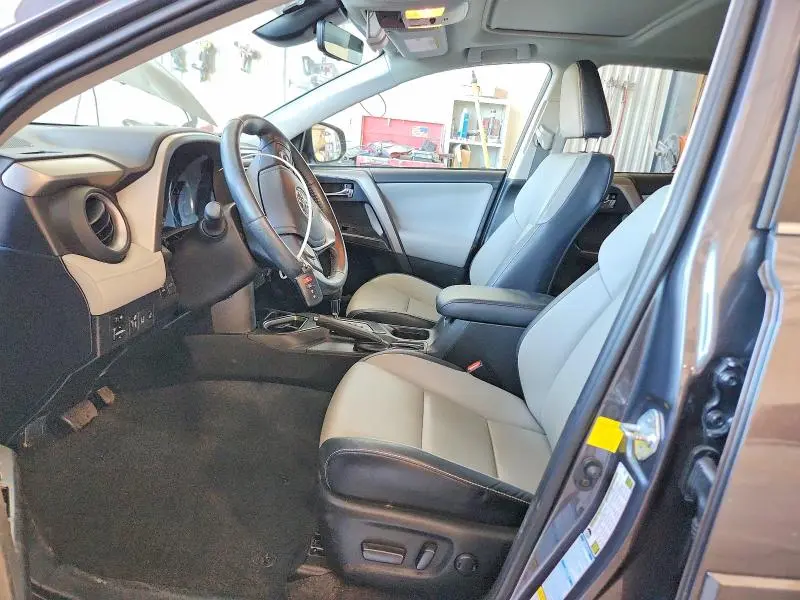2017 TOYOTA RAV4 PLATINUM  