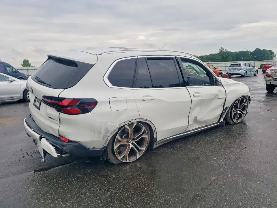 2025 BMW X5 XDRIVE50E  