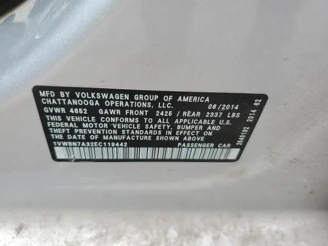 2014 VOLKSWAGEN PASSAT SE  
