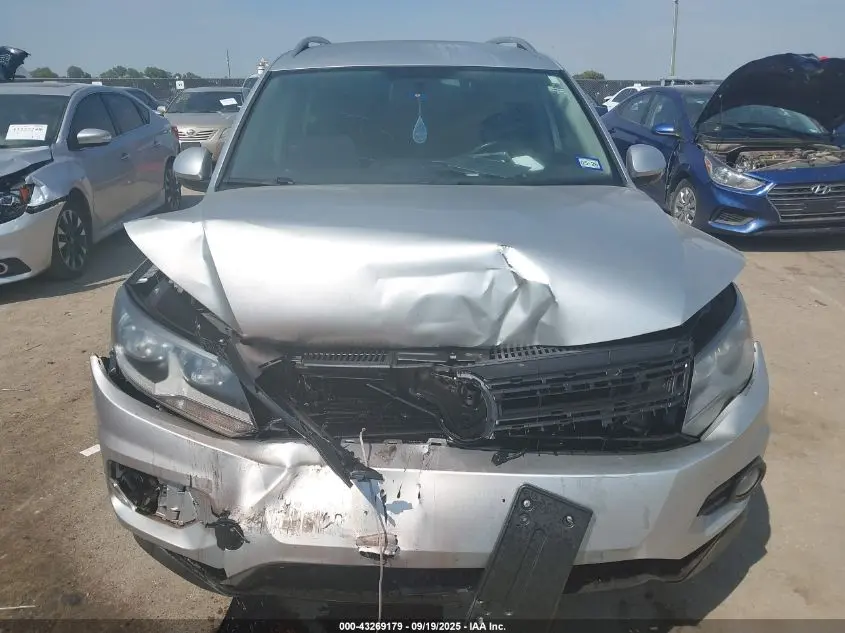 2012 VOLKSWAGEN TIGUAN SE