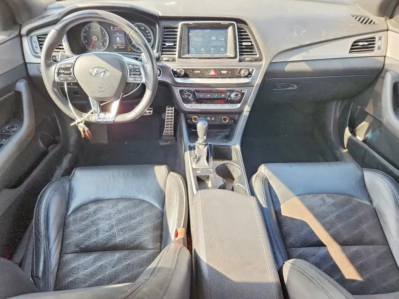 2018 HYUNDAI SONATA SPORT  