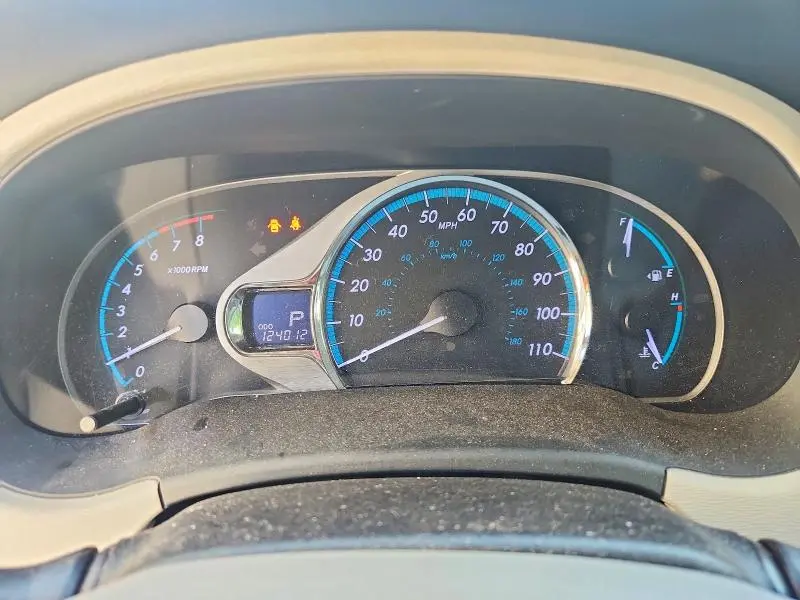 2014 TOYOTA SIENNA XLE 8-PASSENGER  