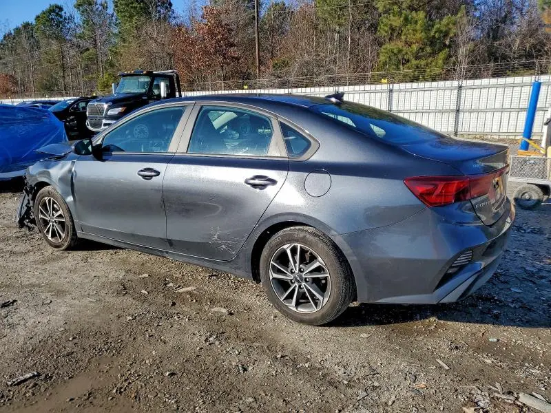 2022 KIA FORTE FE  