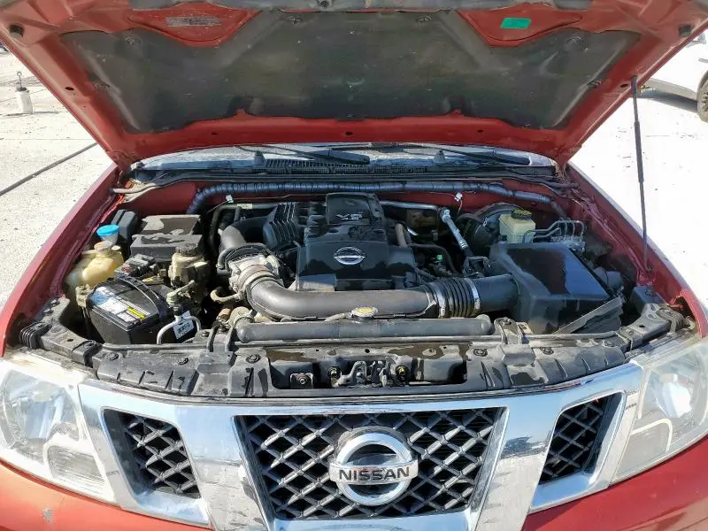 2015 NISSAN FRONTIER S  