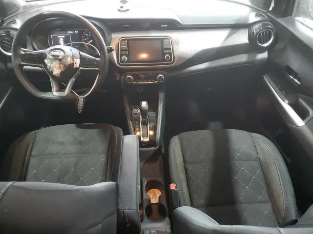 2020 NISSAN KICKS SV  