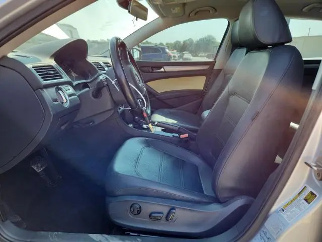 2015 VOLKSWAGEN PASSAT S