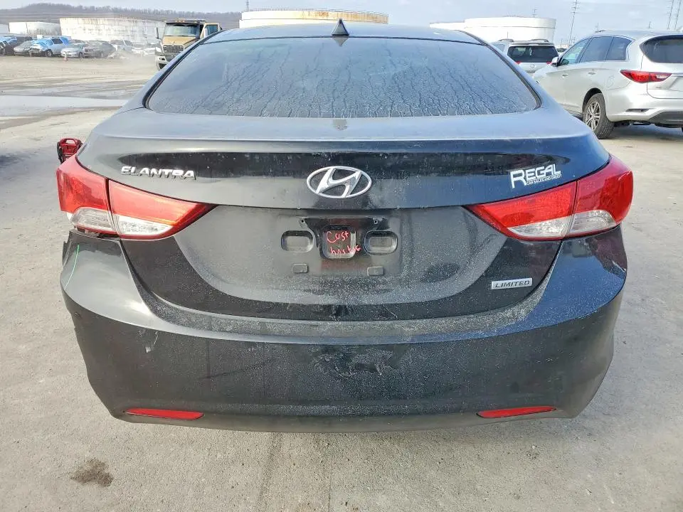 2013 HYUNDAI ELANTRA GLS  