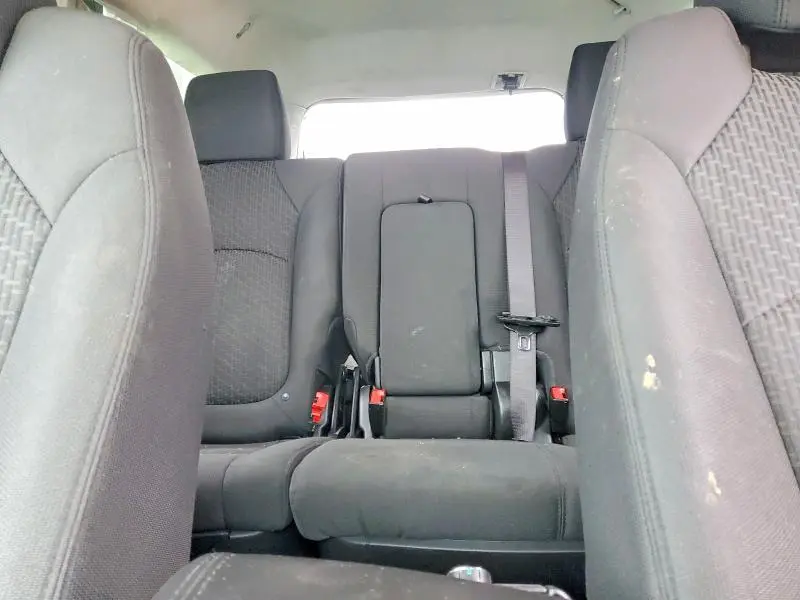 2012 CHEVROLET TRAVERSE LT  