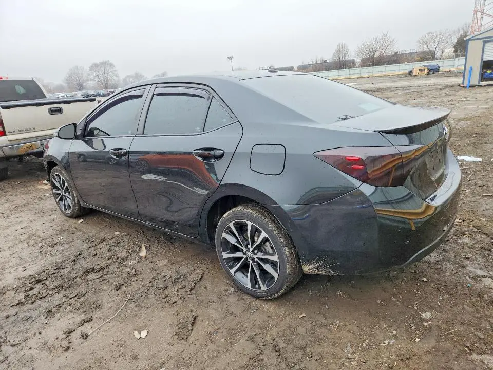2017 TOYOTA COROLLA SE  