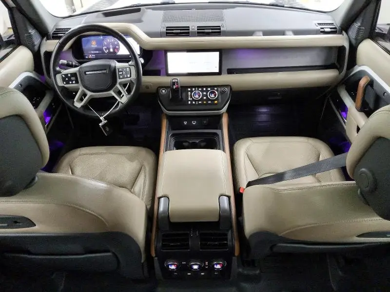 2020 LAND ROVER DEFENDER 110 HSE  
