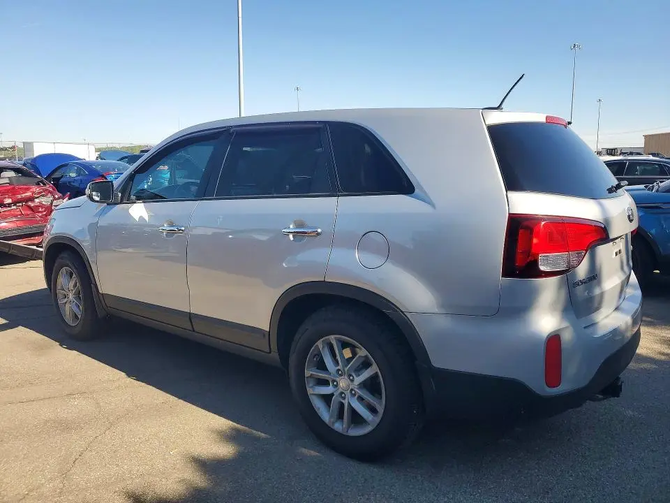 2015 KIA SORENTO LX  