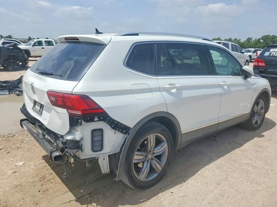 2020 VOLKSWAGEN TIGUAN SE  