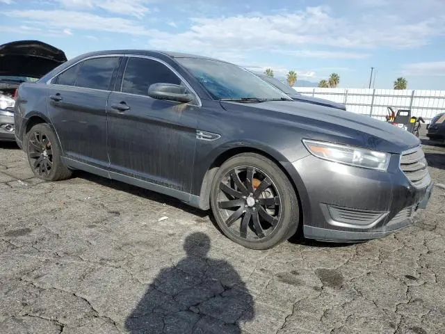 2018 FORD TAURUS SE  