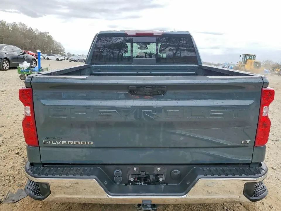 2025 CHEVROLET SILVERADO K1500 LT  