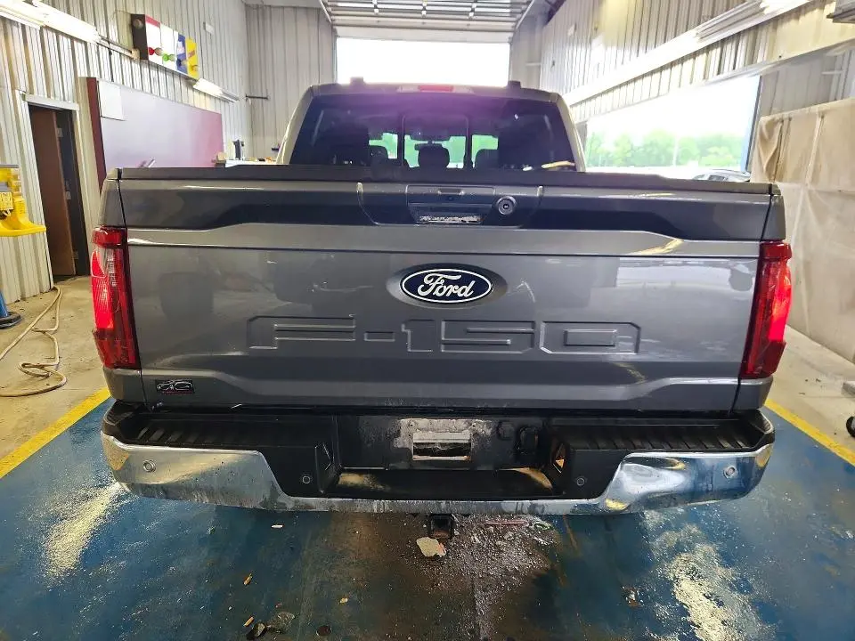 2024 FORD F150 XLT  