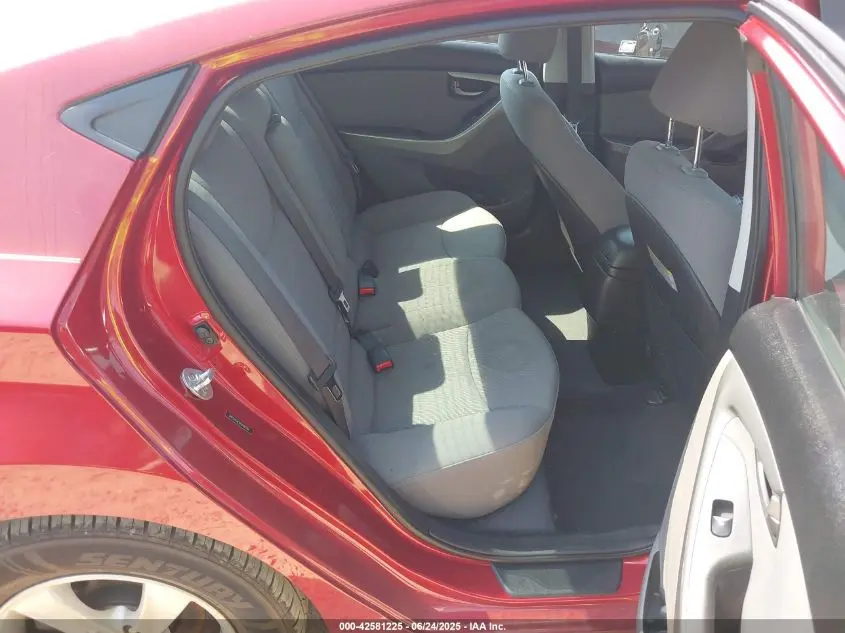 2014 HYUNDAI ELANTRA SE
