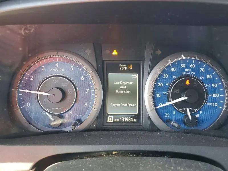 2018 TOYOTA SIENNA LE  