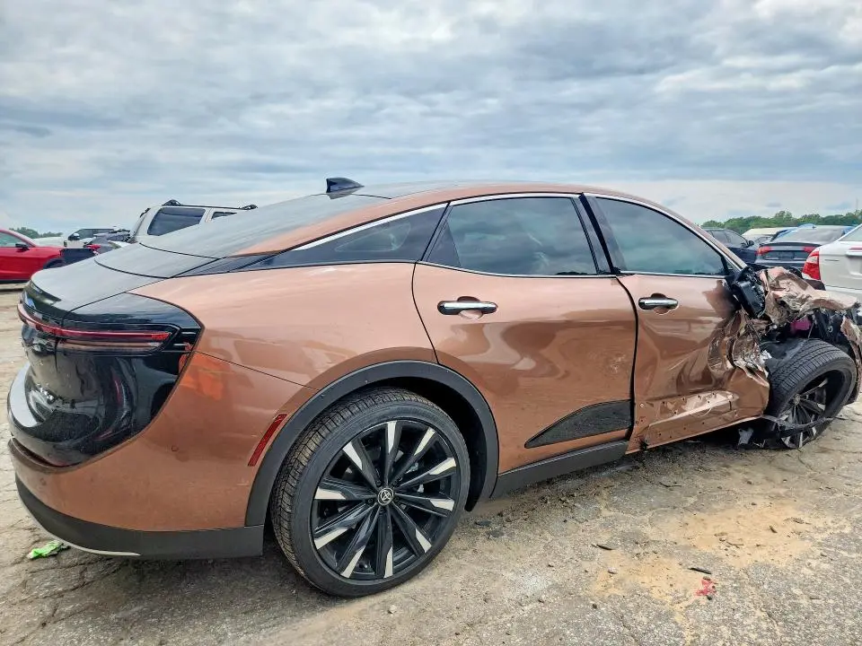 2023 TOYOTA CROWN PLATINUM  