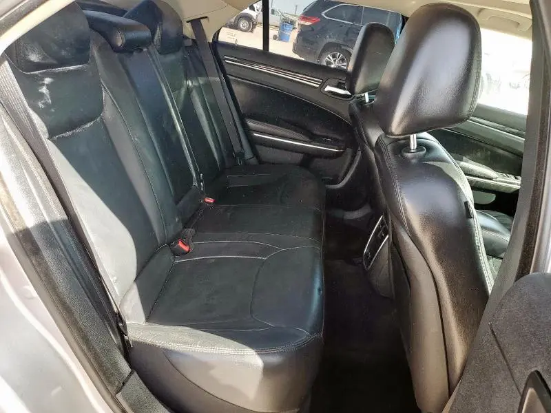 2015 CHRYSLER 300 LIMITED  
