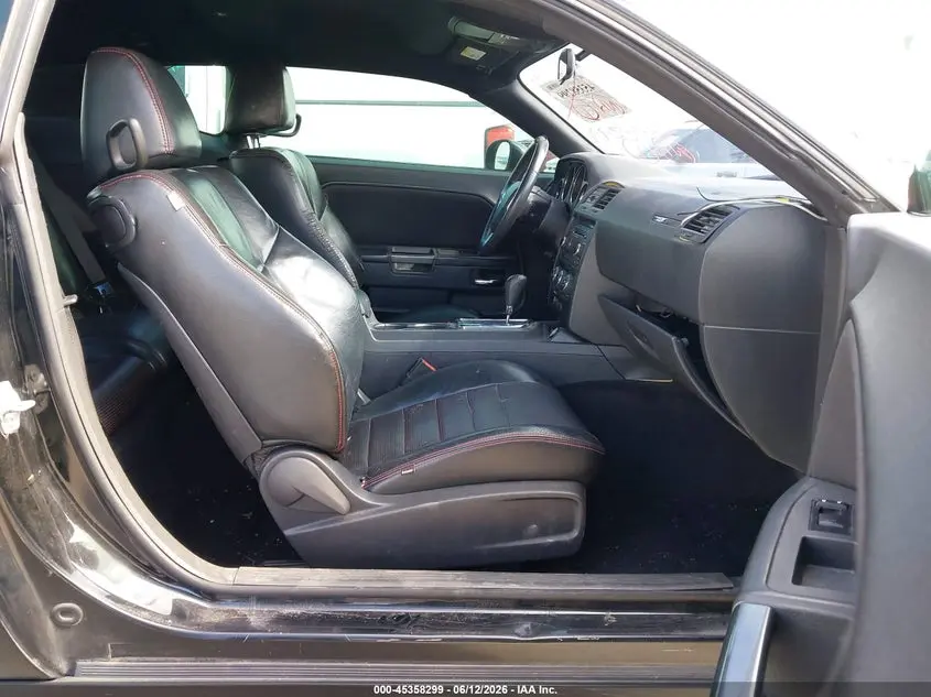 2014 DODGE CHALLENGER SXT