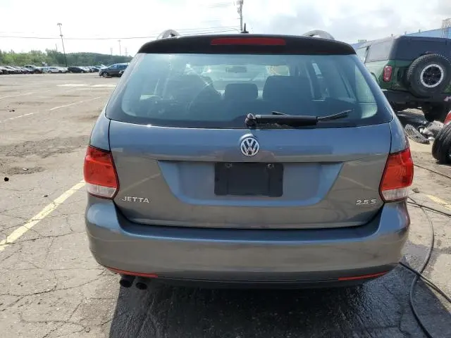 2013 VOLKSWAGEN JETTA S  