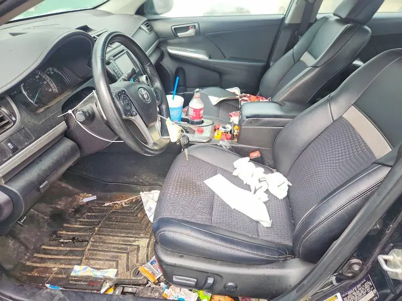 2014 TOYOTA CAMRY SE  