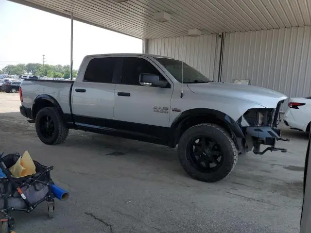 2016 RAM 1500 SLT  