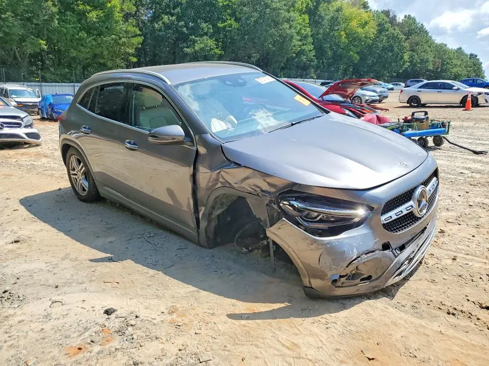 2023 MERCEDES-BENZ GLA 250 4MATIC  