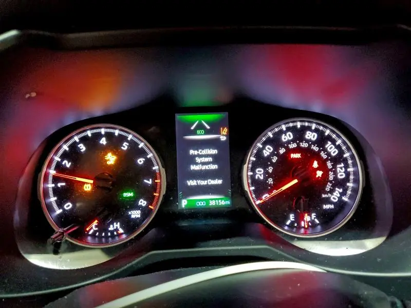 2022 TOYOTA RAV4 XLE  