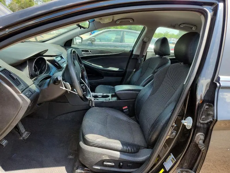 2013 HYUNDAI SONATA SE  
