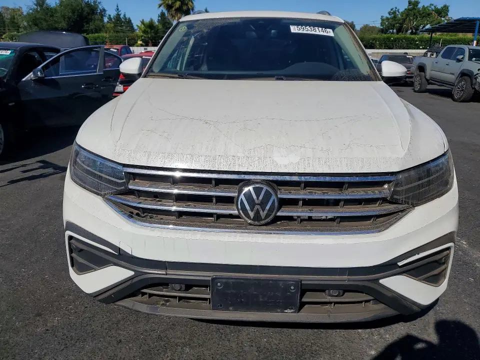 2024 VOLKSWAGEN TIGUAN SE  